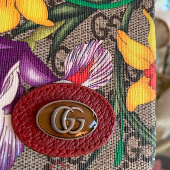 🌺🌼💯% Authentic Gucci IPhone XS Max Case🌼🌸 - Picture 3 of 7